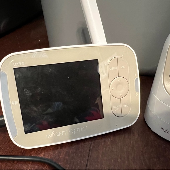 Infant optics DXR-8 monitor and additional camera - Picture 2 of 4